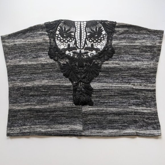 Black & White Cropped Lace Open Back Sweater BONGO - Picture 8 of 8